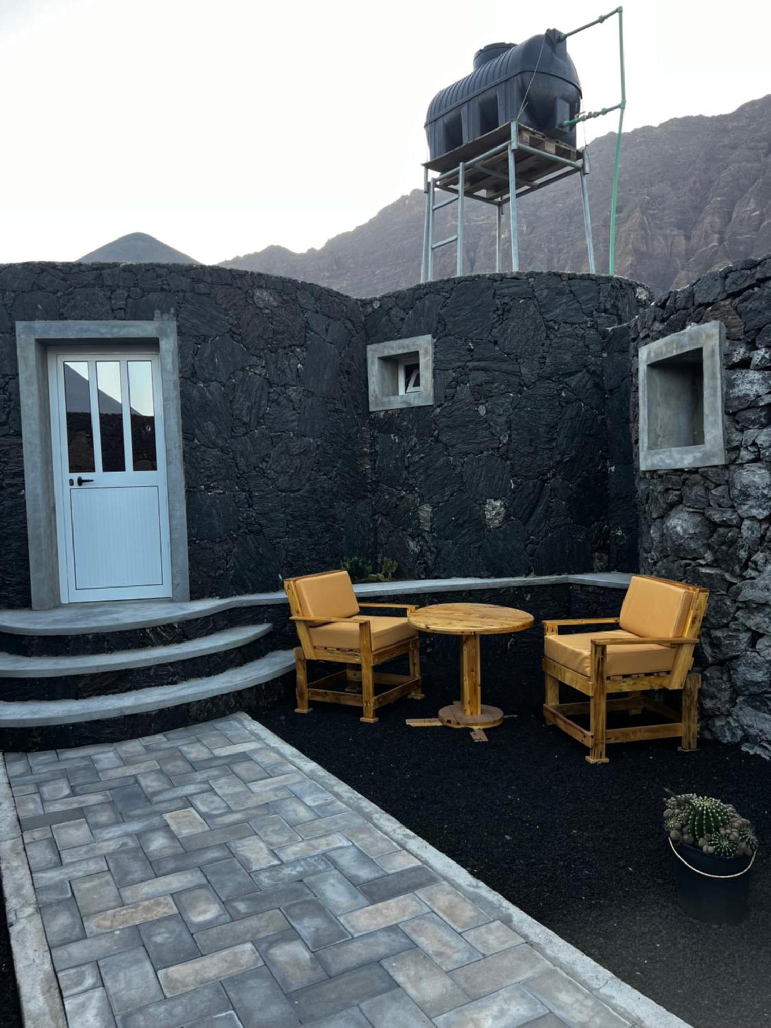 Ecofunco Bed and Breakfast Portela Buitenkant foto