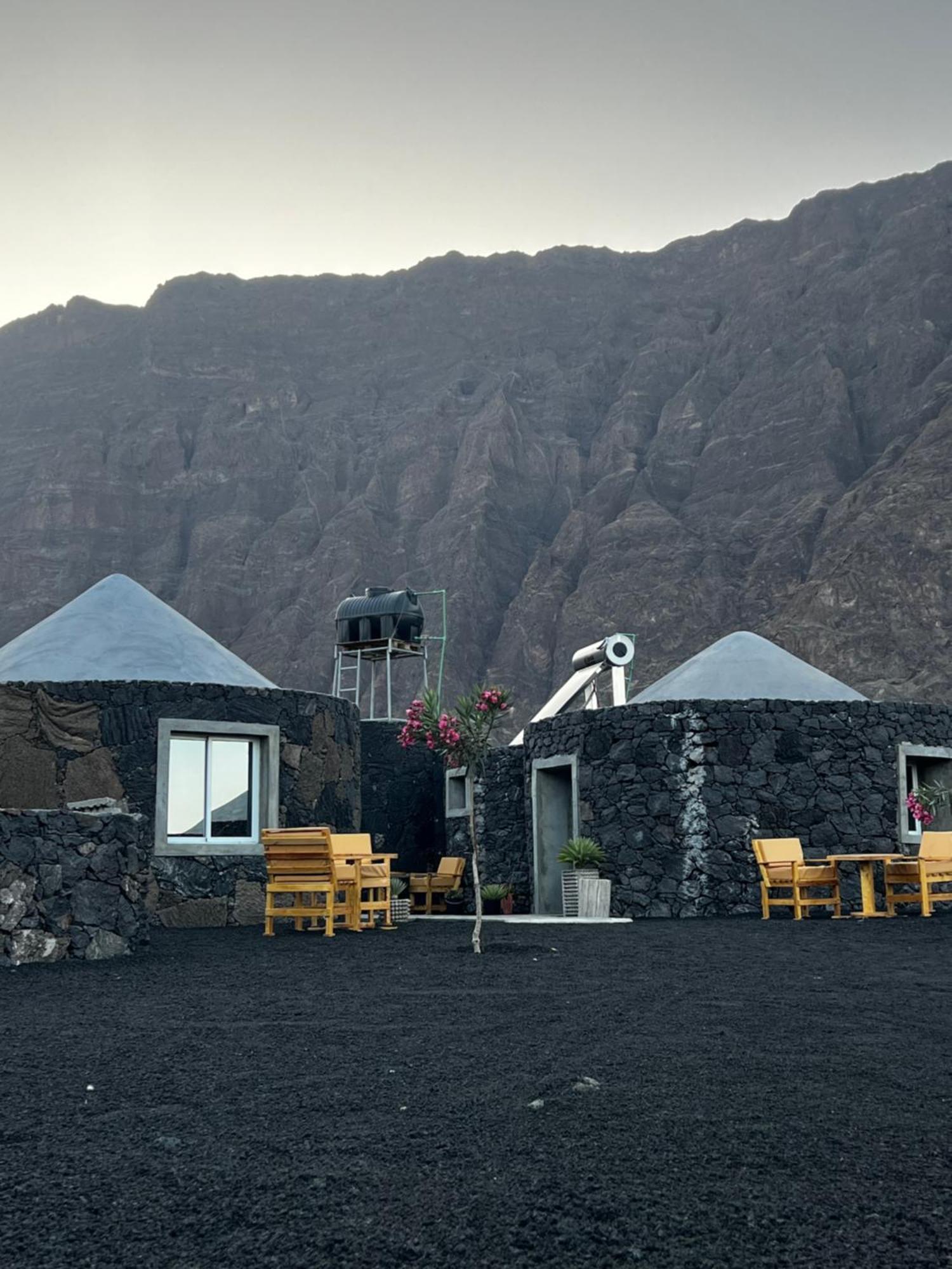 Ecofunco Bed and Breakfast Portela Buitenkant foto
