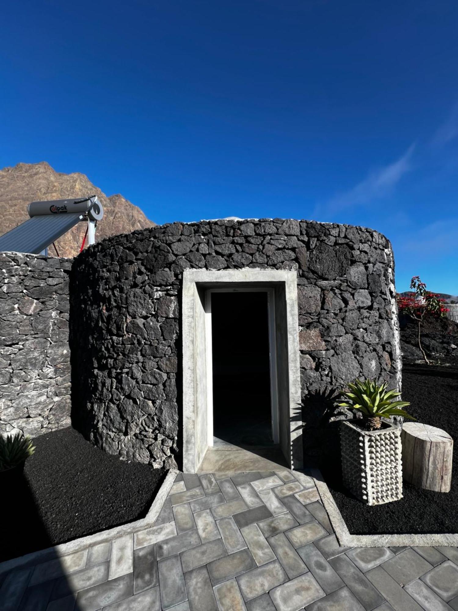 Ecofunco Bed and Breakfast Portela Buitenkant foto